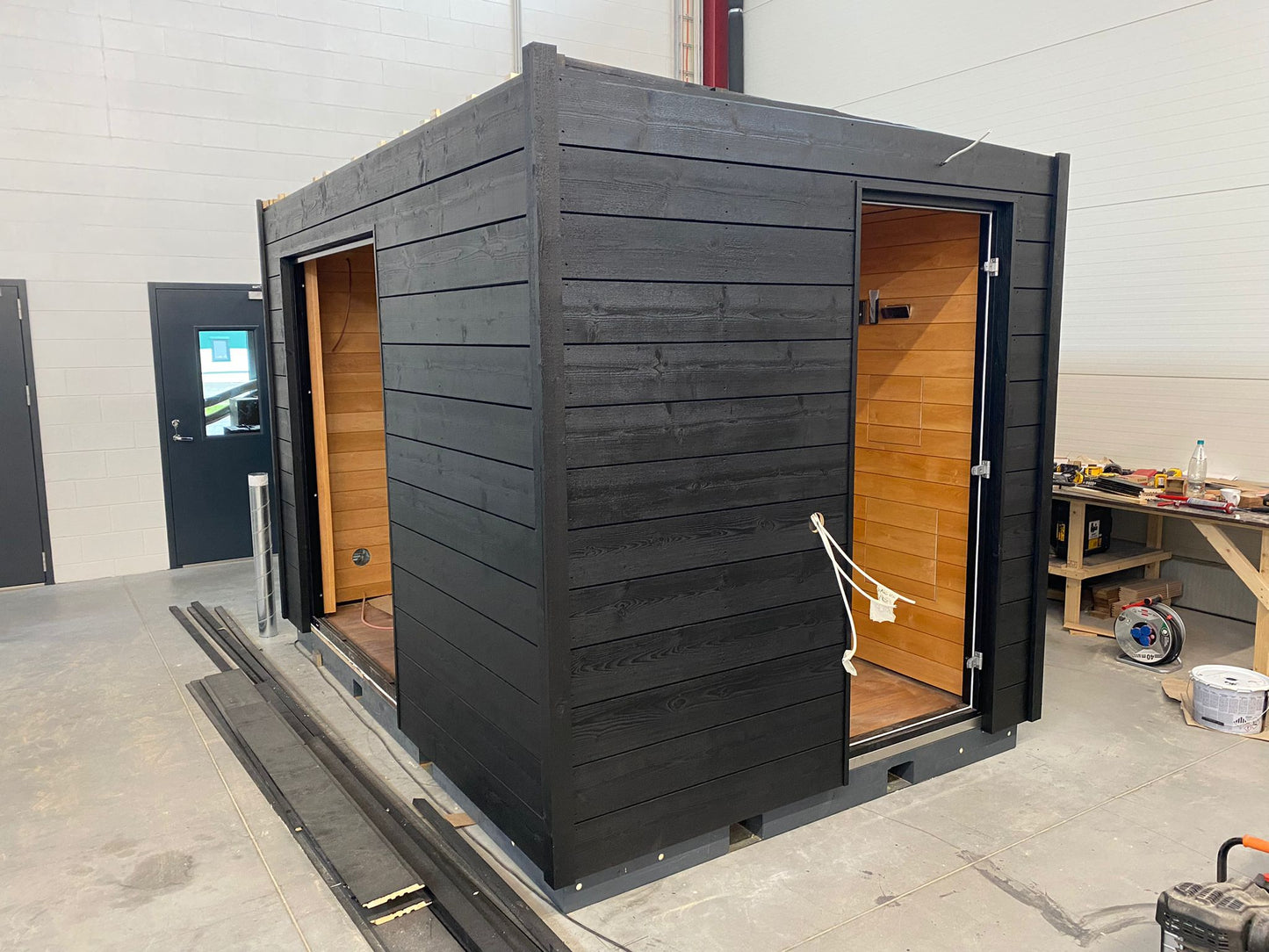 KUUT Electrical Outdoor Sauna L - Myles Better Living