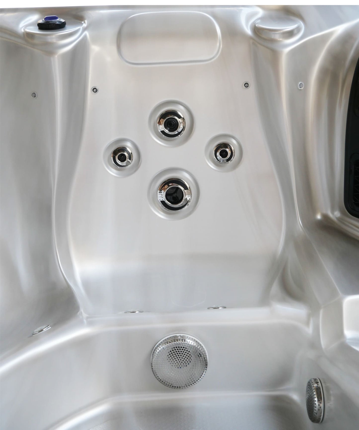 Polaris Hot Tub Spa 6 Seater - Myles Better Living