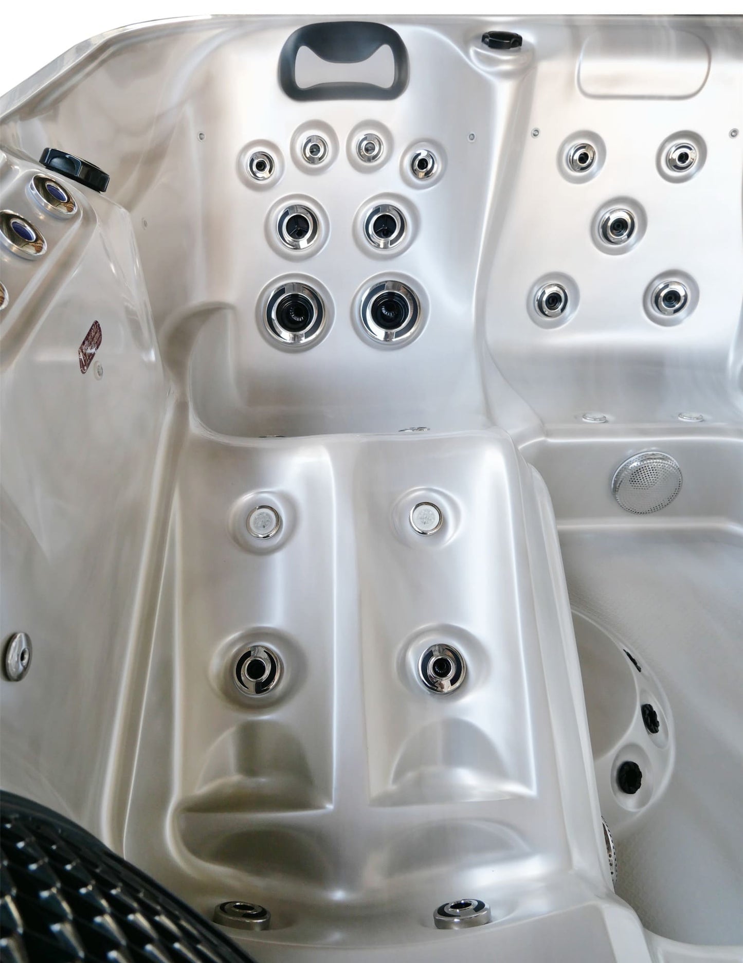 Polaris Hot Tub Spa 6 Seater - Myles Better Living