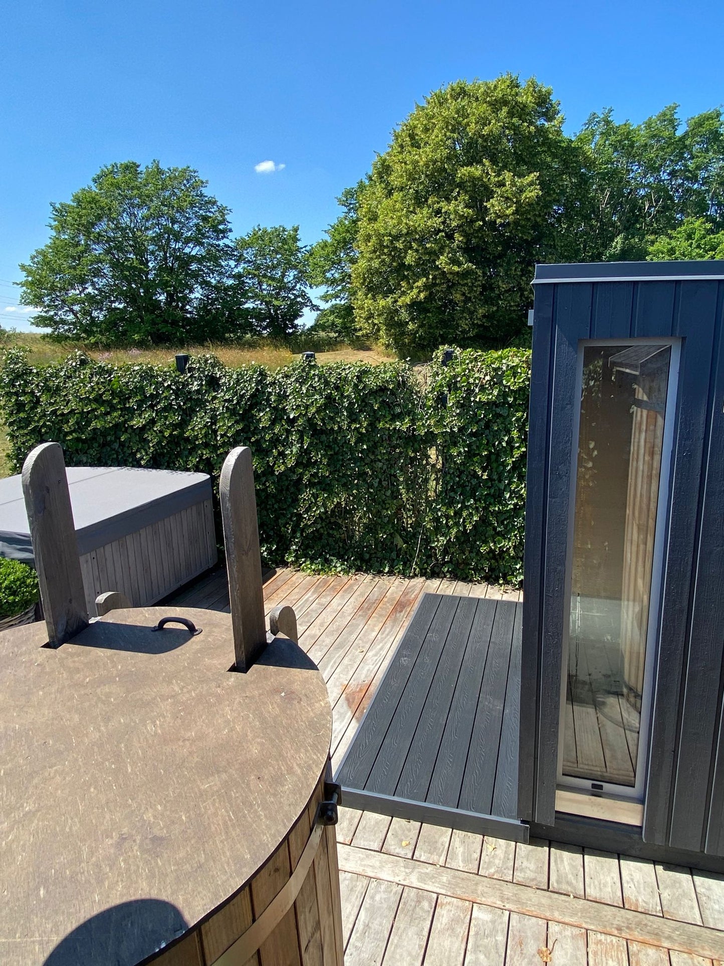 KUUT Outdoor Steam Sauna - Myles Better Living