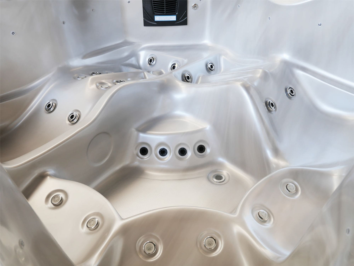 Breva Hot Tub Spa 5 Seater - Myles Better Living