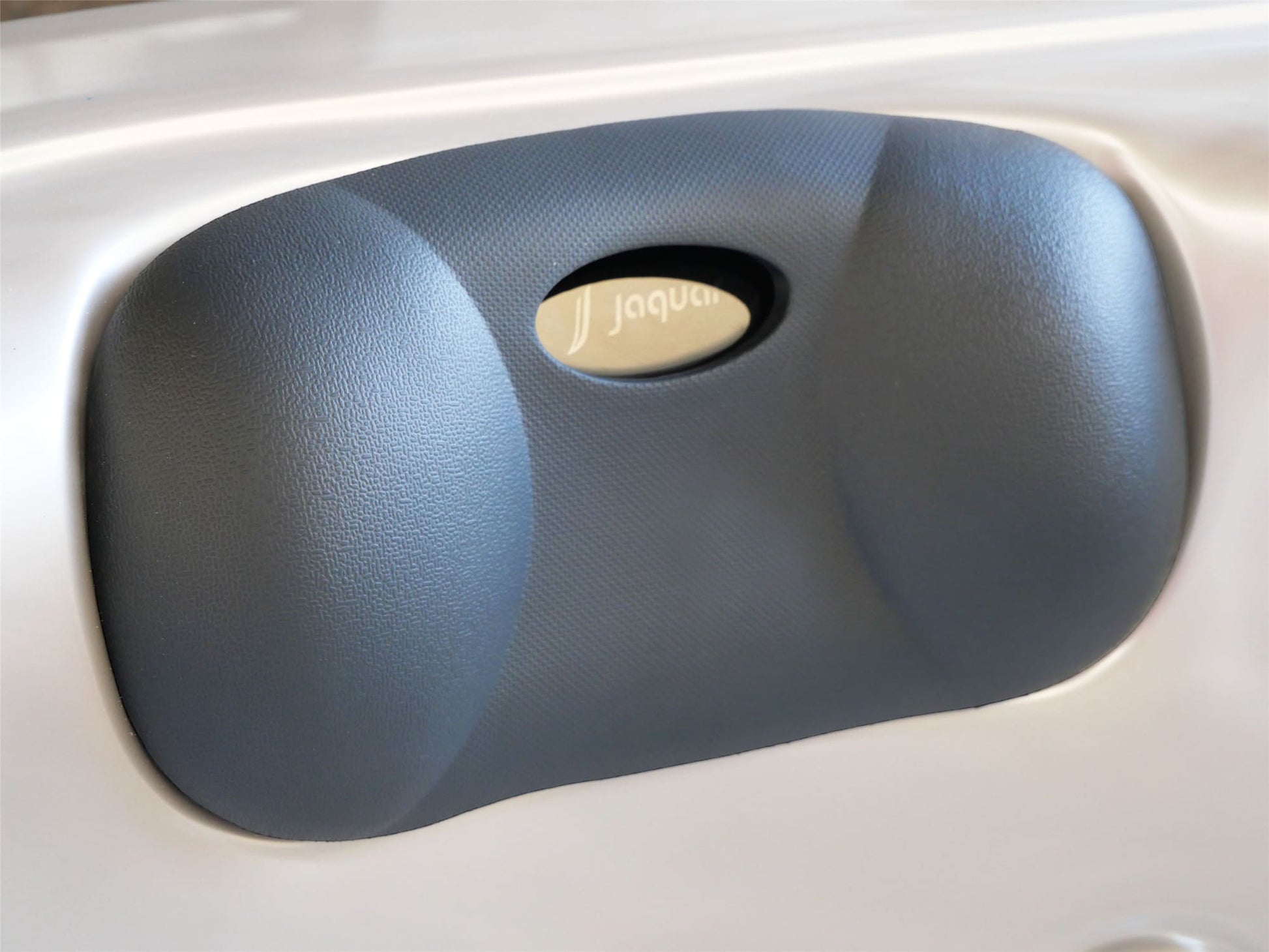 Breva Hot Tub Spa 5 Seater - Myles Better Living